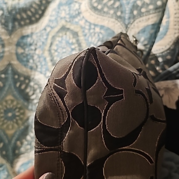 Coach Poppy - Picture 11 of 12